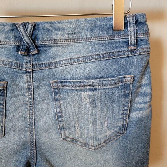 Harper Frayed Step Hem Embroidered Cutoff Denim Jean Shorts - Picture 10 of 16